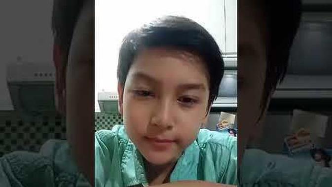 Video Aktor Cilik Ganteng Ini Ingin Ikuti Jejak Raditya Dika Showbiz Liputan6 Com