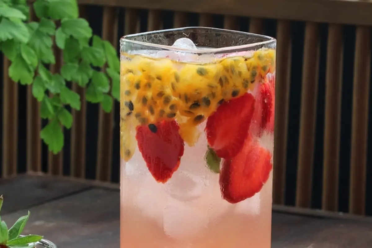 minuman es markisa stroberi