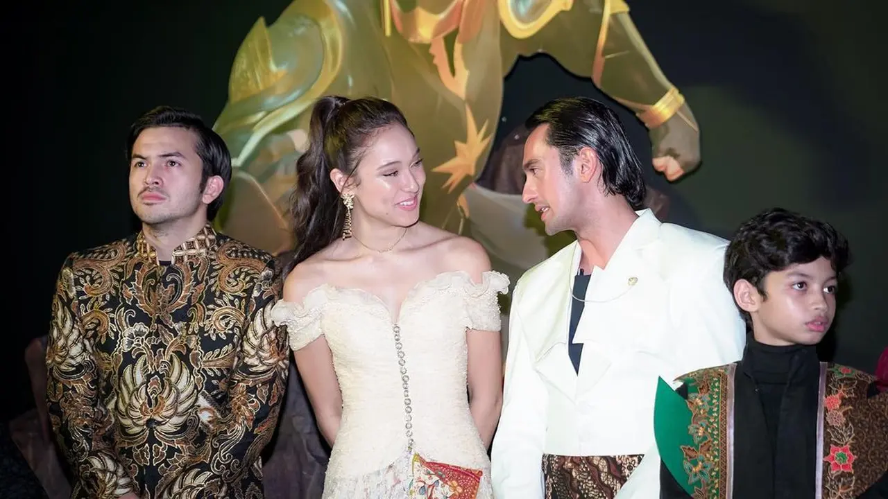 6 Potret Gala Premiere Satria Dewa: Gatotkaca, Dihadiri Erick Thohir dan Wishnutama