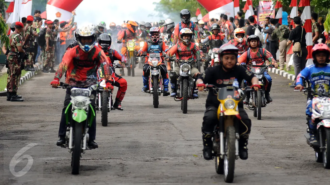 Kroser Coba Taklukan Lintasan Komando Trail Adventure 2