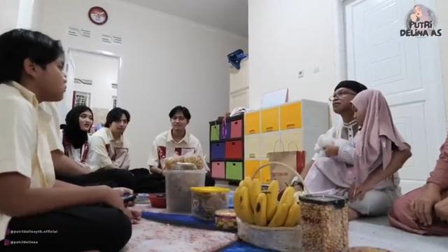 Potret Rizky Febian dan Putri Delina Temui Adik Sambung Bintang, Mahalini dan Jeffry Reksa Ikut Temani