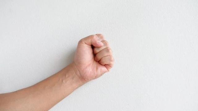 Mengenal Tenosinovitis Peradangan Pada Tangan Yang Umum Terjadi Hot Liputan6 Com Gambar tangan vektor (page 1) tangan mengepal dengan rantai vector logo tangan mengepal png mengenal tenosinovitis peradangan pada