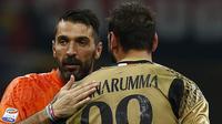 Kini Gianluigi Donnarumma harus terus meningkatkan prestasi yang sudah diraihnya. Beban berat disandang Donnarumma karena kerap disebut sebagai penerus dari kiper legendaris Italia, Gianluigi Buffon. (AFP/Marco Bertorello)