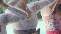 Luna Maya dan Maxime Bouttier Jalani Upacara Melaspas Rumah Baru di Bali