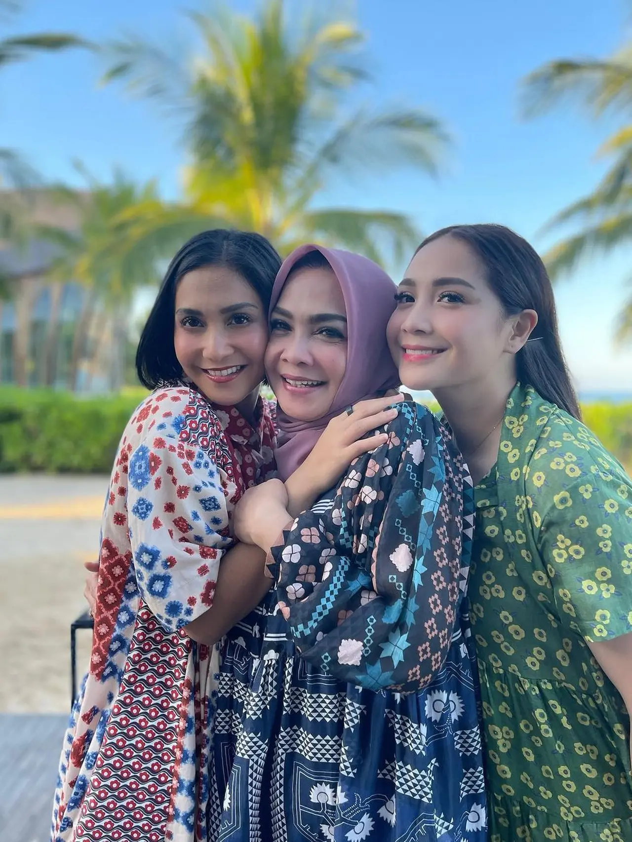 Potret Rieta Amilia Bersama Nagita Slavina dan Caca Tengker, Terlihat ...
