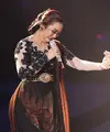 Rangkaian puncak acara ulang tahun Indosiar ke-23 tahun menyimpan kenangan tersendiri bagi penyanyi juga komedian Soimah. Konser Raya 23 Tahun Indosiar Luar Biasa, Soimah berkesempatan tampil bersama dengan penyanyi legenda. (Bambang E Ros/Bintang.com)