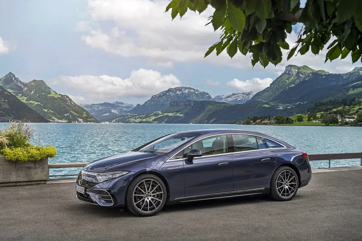 Mercedes-Benz EQS