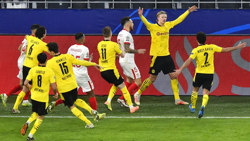 FOTO: Depak Sevilla, Borussia Dortmund Melaju ke Perempat Final Liga Champions