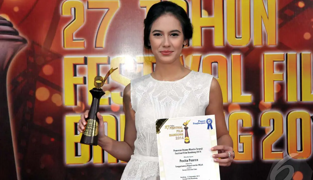Pevita Pearce keluar sebagai Pemeran Wanita Terpuji dalam perannya di film Tenggelamnya Van der Wijk, Bandung, Sabtu (13/9/2014) (Liputan6.com/Panji Diksana)