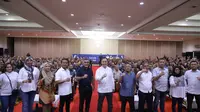 Founder ESQ Group Ary Ginanjar Agustian saat memberikan motivasi kepada 400 jaksa muda peserta Pendidikan dan Pelatihan Pembentukan Jaksa angkatan LXXX (80) di Grand Cempaka Resort, Megamendung, Bogor, Jumat (12/5/2023). (istimewa)