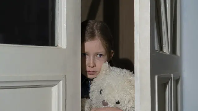 6 Kalimat yang Ternyata Bisa Membuat Anak Jadi Insecure (photo by freepik.com)