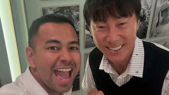 Raffi Ahmad dan Coach Shin Tae-Yong (credit: https://www.instagram.com/raffinagita1717/)