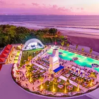 Rayakan momen akhir tahun dengan deretan keseruan di Café del Mar.