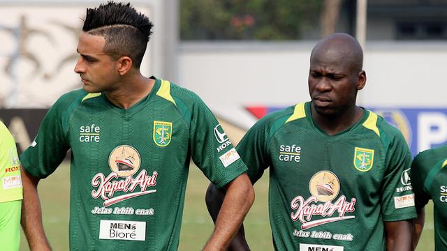 Duet bek Persebaya Surabaya, Otavio Dutra dan OK John.