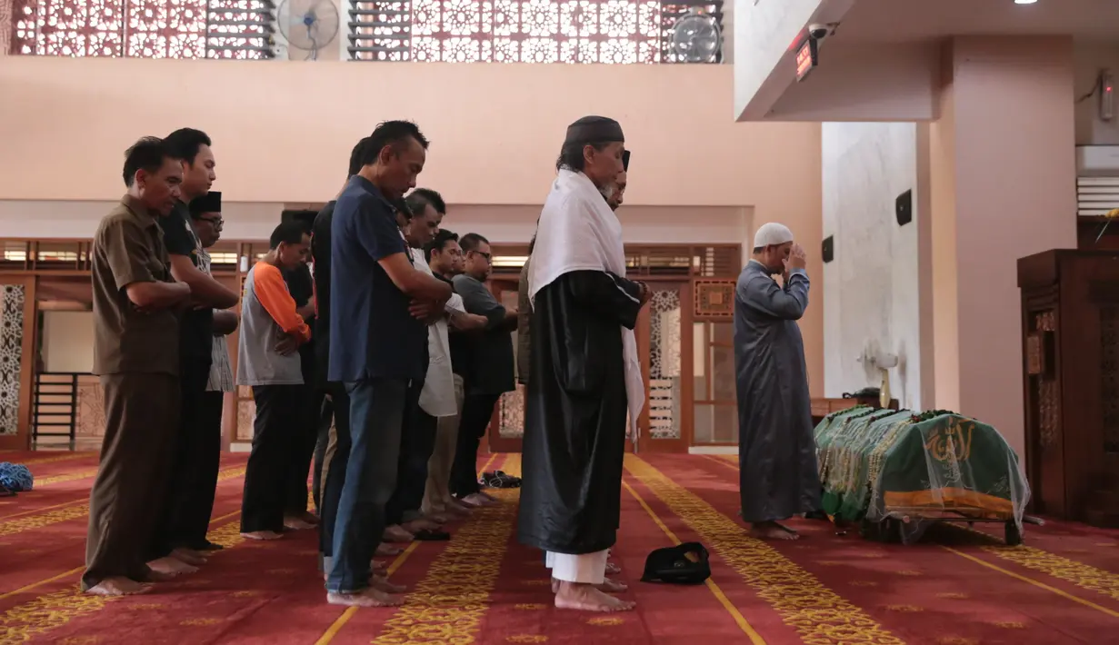 Yocki Suryoprayogo menghembuskan nafas terakhirnya Senin (5/2/2018) pagi, di Rumah Sakit Pondok Indah (RSPI) Bintaro, Tangerang Selatan. Menurut istrinya, cukup lama almarhum menjalani perawatan di rumah sakit. (Adrian Putra/Bintang.com)