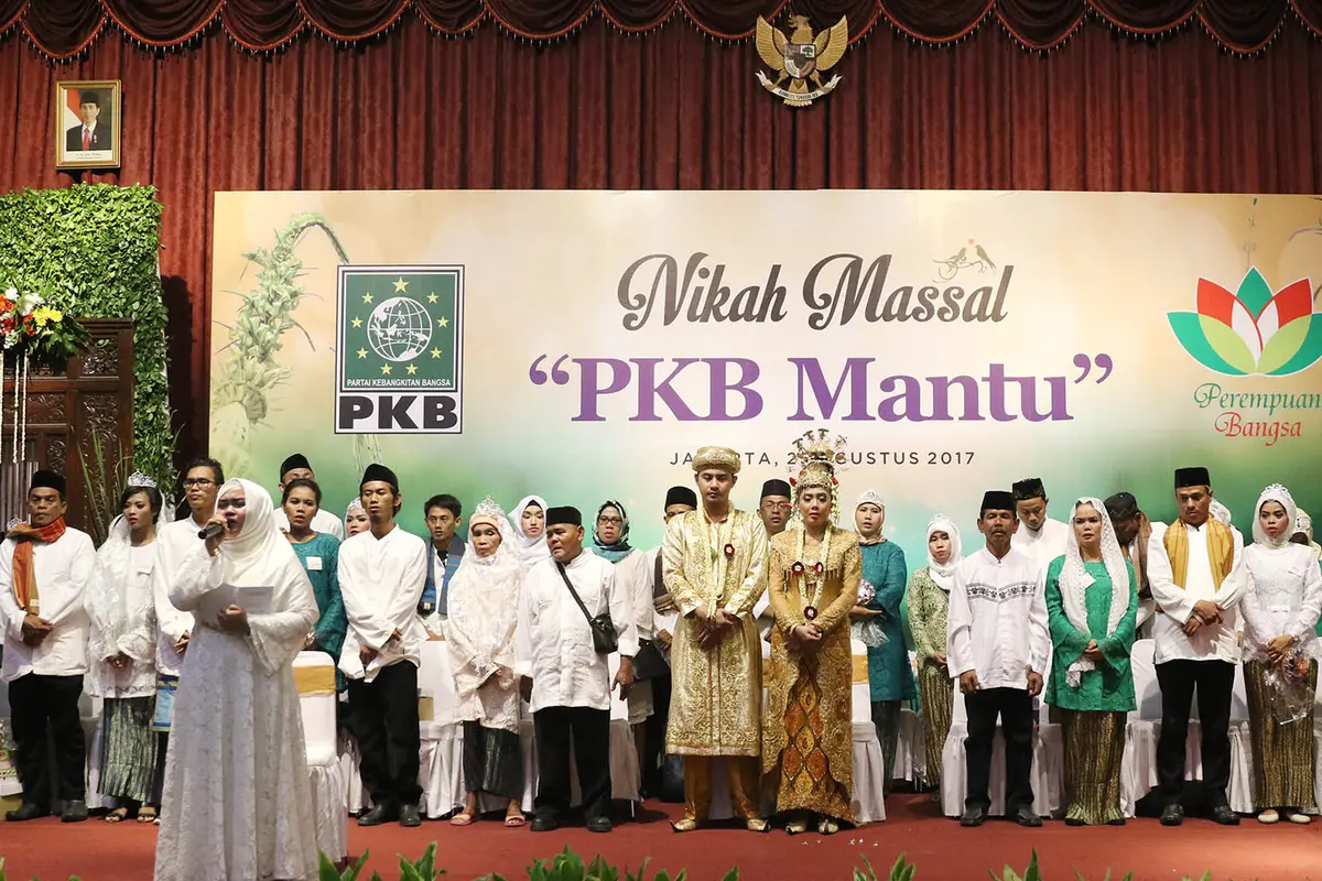 Dihadiri Empat Menteri, 103 Pasangan Ikut Nikah Massal