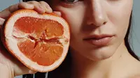 Iklan Vulgar Calvin Klein Makin Provokatif, Seksi Atau Pelecehan?