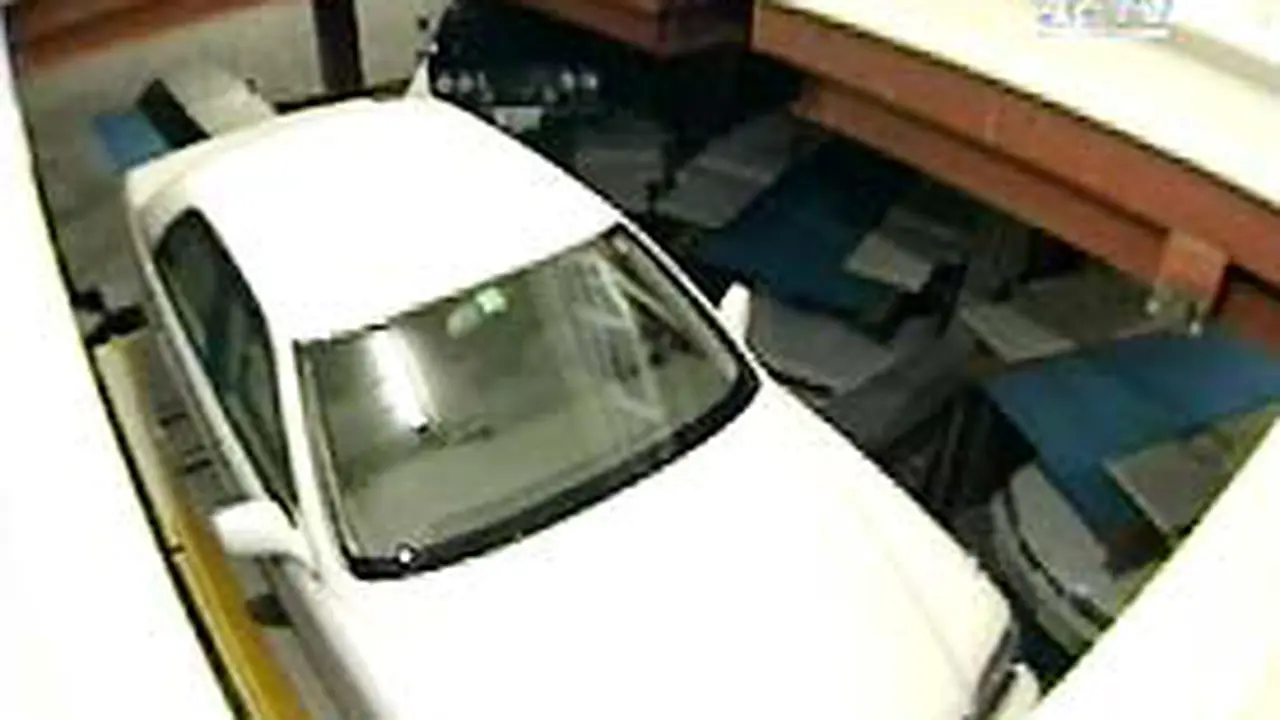 300104aLnParkir.jpg