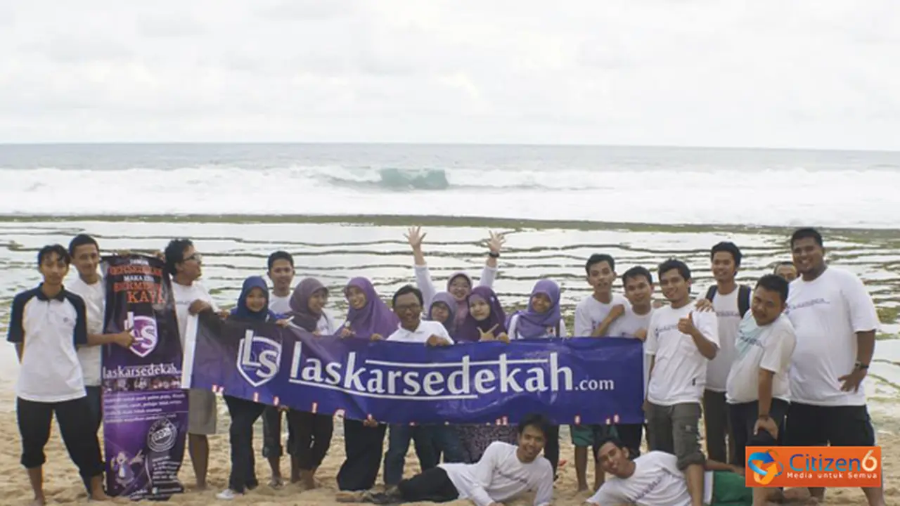 plaskarsedekah.jpg