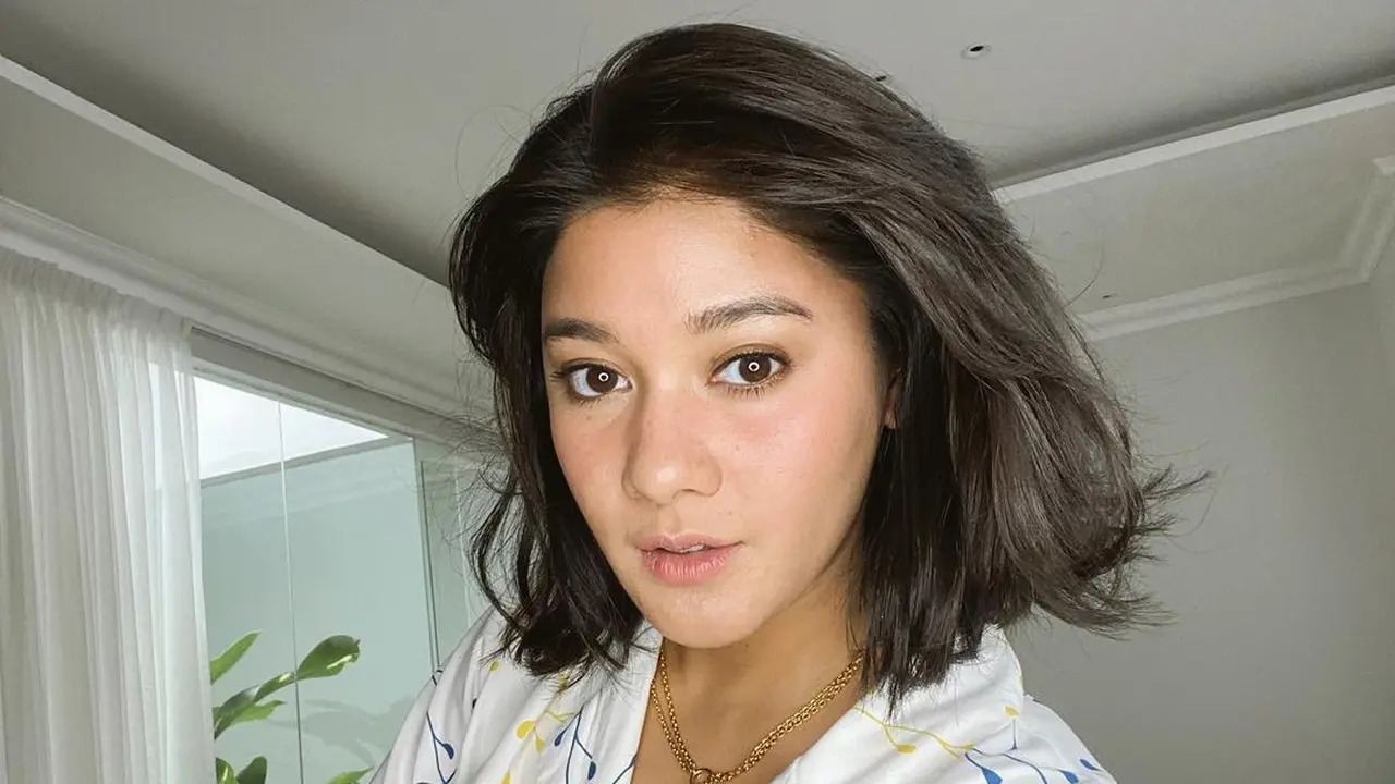 6 Potret Terbaru Naysila Mirdad dengan Gaya Rambut Pendek, Curi Perhatian
