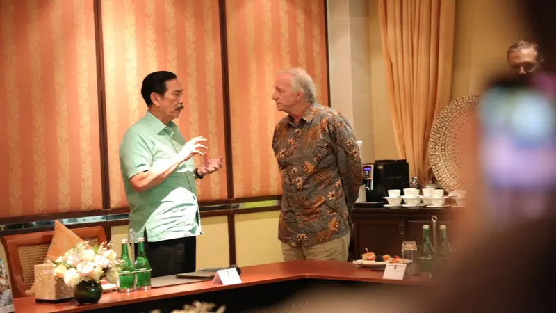 Menko Luhut bertemu dengan Ray Dalio, seorang filantropis dan founder Hedge Fund terbesar di dunia, Bali