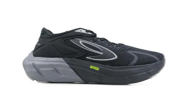 10. 910 (Nineten) Hiroshi, Serbaguna untuk Berbagai Gaya Lari