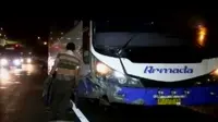 3 Bus antar-provinsi terlibat kecelakaan di Tol Pancoran, hingga wisata panen mutiara di Pulau Batanta, Raja Ampat.