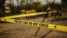Ilustrasi garis polisi, police line, kejahatan.(Photo by Jenn on Unsplash)