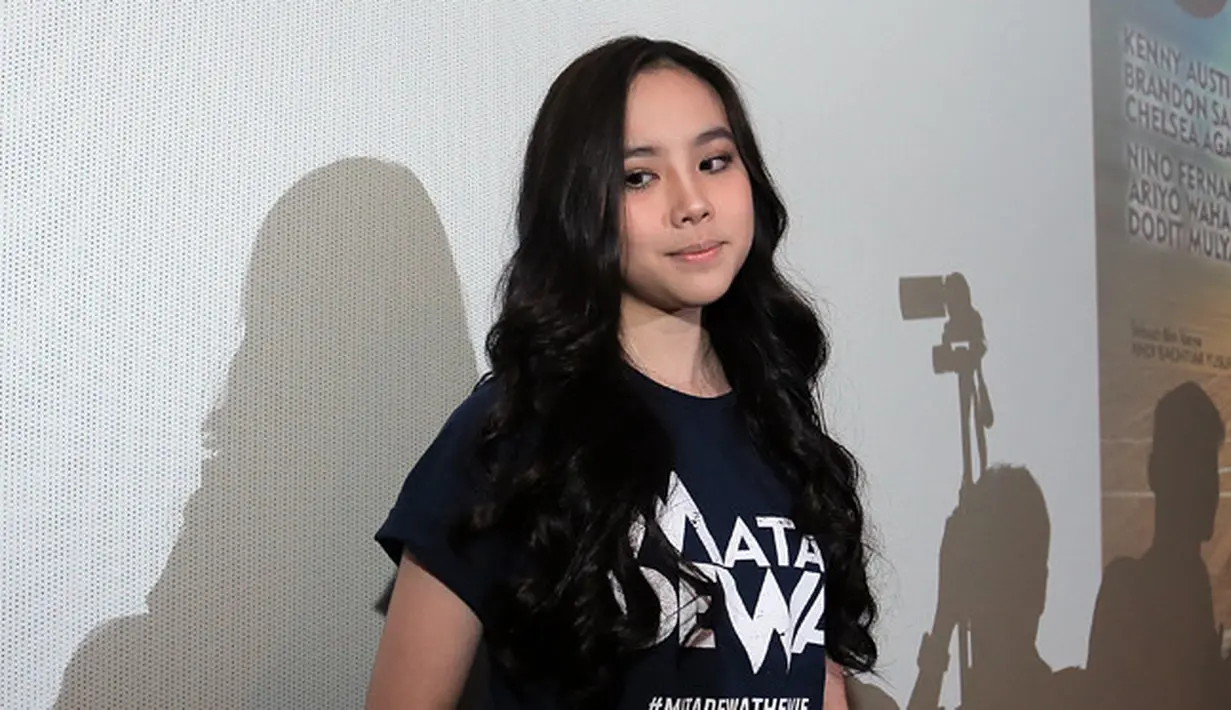 "Jadi jurnalis meliput pemain basket yah salah satu scene favorit aku. Memang interested banget jadi jurnalis," tambahnya. (Deki Prayoga/Bintang.com)