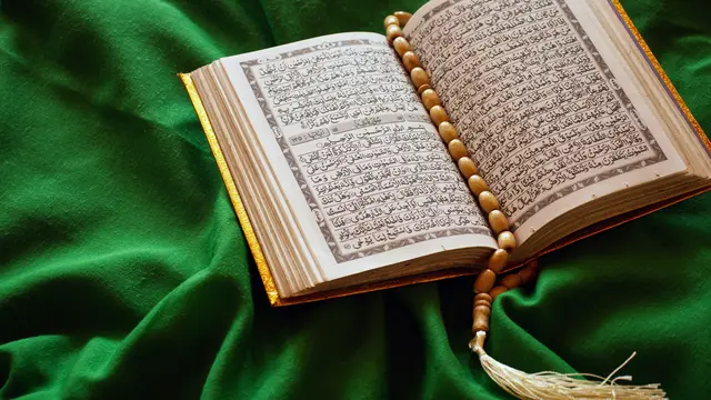 Ilustrasi Al-Qur'an