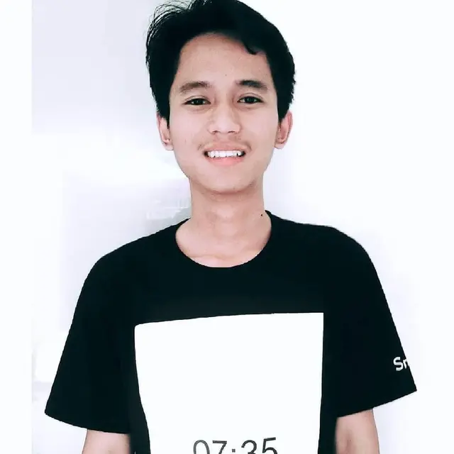 Bikin Pangling, 5 Potret Lawas Doni Salmanan Sebelum Disebut Sultan