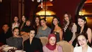 Sebagai founder brand kecantikan lokal, Nagita Slavina hingga Luna Maya kumpul bareng saat dinner [@tasyafarasya]