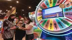 General Marketing Timezone Indonesia Kikie Randini (tengah), Head of People and Culture Rika Jatnikaningsih (kiri) dan GM Business Development Elisabeth (kanan) berbincang pada peluncuran Timezone Rewards “Reclaim Your Fun!” di Jakarta, (30/11/2021). (Liputan6.com/HO/Ading)