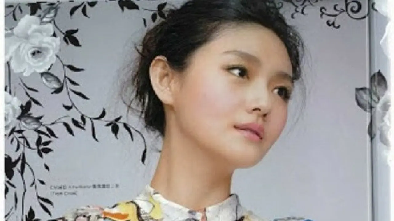 [Bintang] Hamil Anak Ketiga, Barbie Hsu Malah Khawatir
