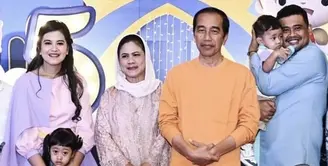 Memiliki anak yang berdekatan tanggal lahirnya, Kahiyang Ayu dan Bobby Nasution mengadakan perayaan ulang tahun bersamaan. [@riomotret]