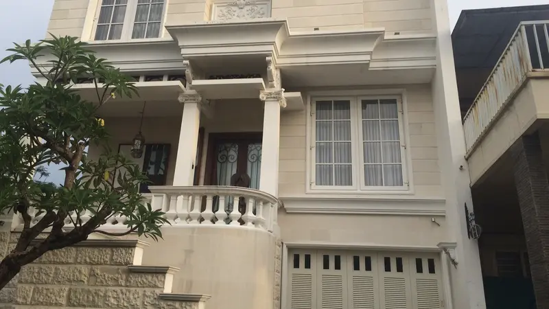 2 Rumah Mewah M Sanusi di Kembangan