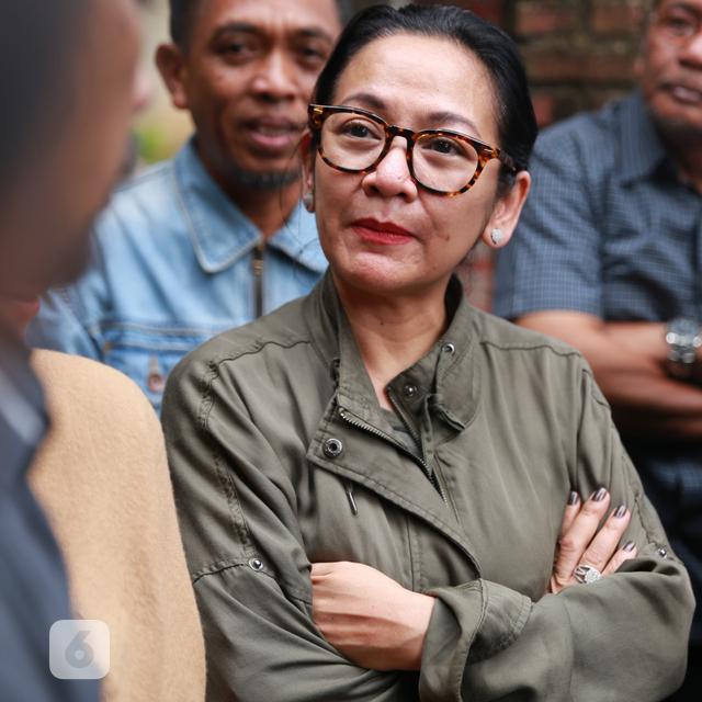Chicha Koeswoyo Pamer Foto Heli Anjing Lucu Yang Jadi Judul Lagunya Dulu Showbiz Liputan6 Com