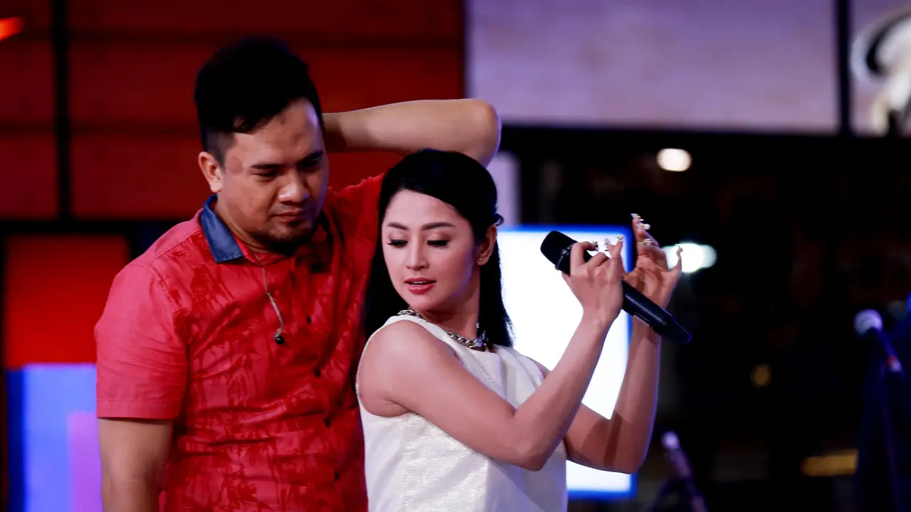Dewi Perssik dan Saipul Jamil
