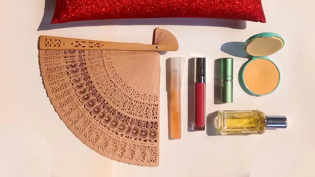 Ilustrasi kosmetik lokal