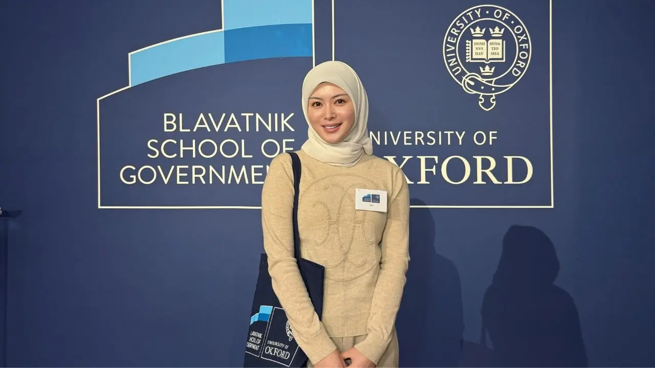 Ayana Moon Muslimah Korea pertama yang kuliah di Oxford (Instagram.com/xolovelyayana)