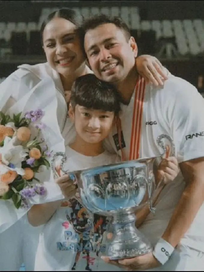 Raffi Ahmad - Nagita Slavina (Foto: Instagram/@chevirgo)