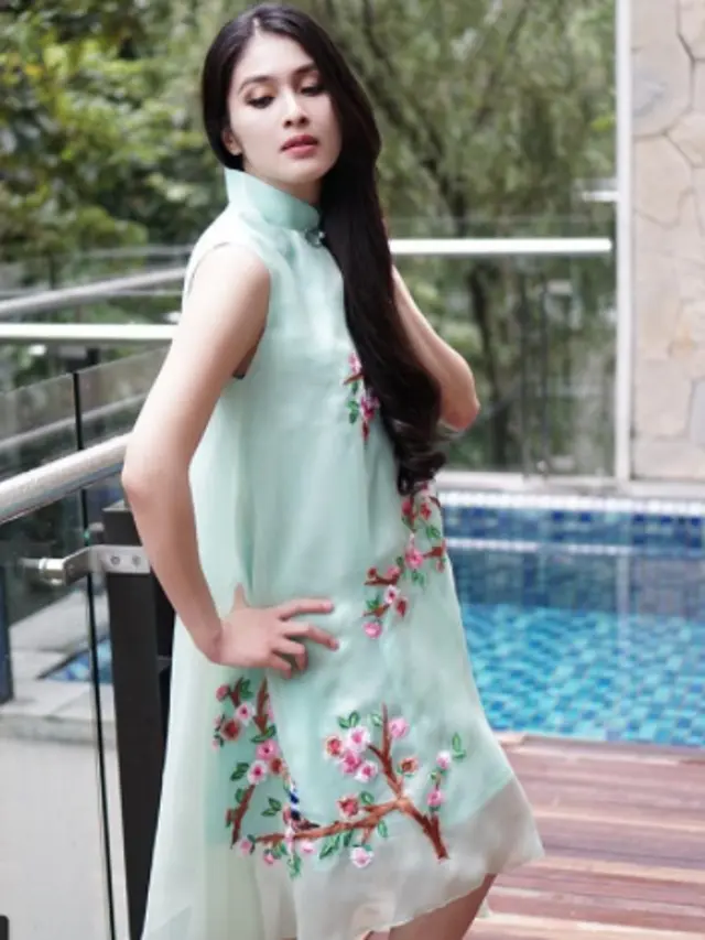 [Bintang] Sandra Dewi