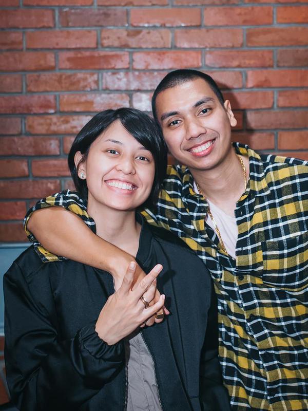 Rayi RAN dan Ria Zhafarina Hadju menikah sejak 18 Desember 2011 di Bogor. Sebelumnya, mereka telah menjalin hubungan sejak duduk di bangku SMA. (Liputan6.com/IG/@dilahadju26)