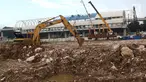 Suasana pembangunan stasiun LRT di kawasan Ciracas, Jakarta, Sabtu (23/3). Pada tahun 2019, pemerintah menganggarkan dana APBN untuk infrastruktur sebesar Rp415 triliun, naik 1,04% dari anggaran infrastruktur tahun sebelumnya. (Liputan6.com/Immanuel Antonius)