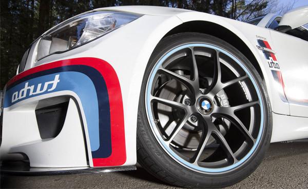 Tampilan roda baru BMW 1 Series M Coupe