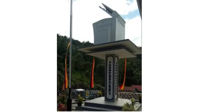 5 Ikon Kota Tak Biasa di Indonesia, Ada Tugu Fotocopy
