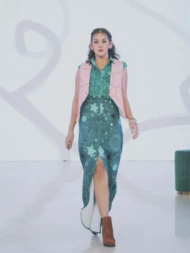 Koleksi Busana Adinia Wirasti Berkolaborasi dengan Calla The Label. dok. Calla The Label