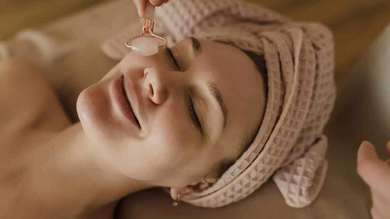Jangan Abaikan! Ini 3 Kondisi Kulitmu Membutuhkan Hyaluronic Acid Segera