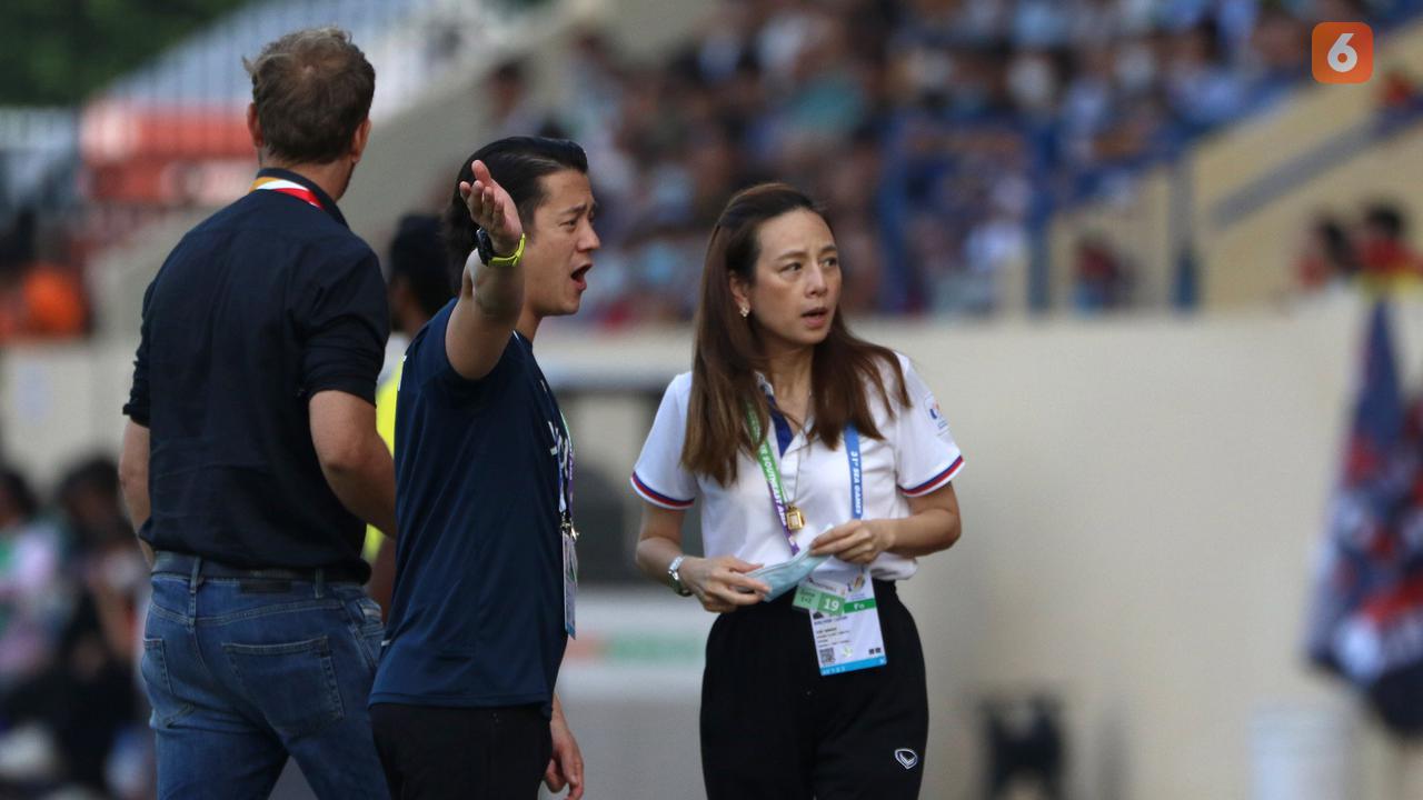 Foto: Madam Pang, Sosok Manajer Cantik dan Kharismatik Timnas Thailand yang Dua Kali Buyarkan Mimpi Timnas Indonesia