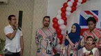 Adjie Pangestu (kiri) ayah kandung dari Muhammad Rafi memberikan sambutan saat acara Ulang Tahun Rafi ke-17, Jakarta, Sabtu  (24/12). Tampak hadir Anisa Trihapsari dan Sultan Djorghi di acara tersebut. (Liputan6.com/Herman Zakharia)